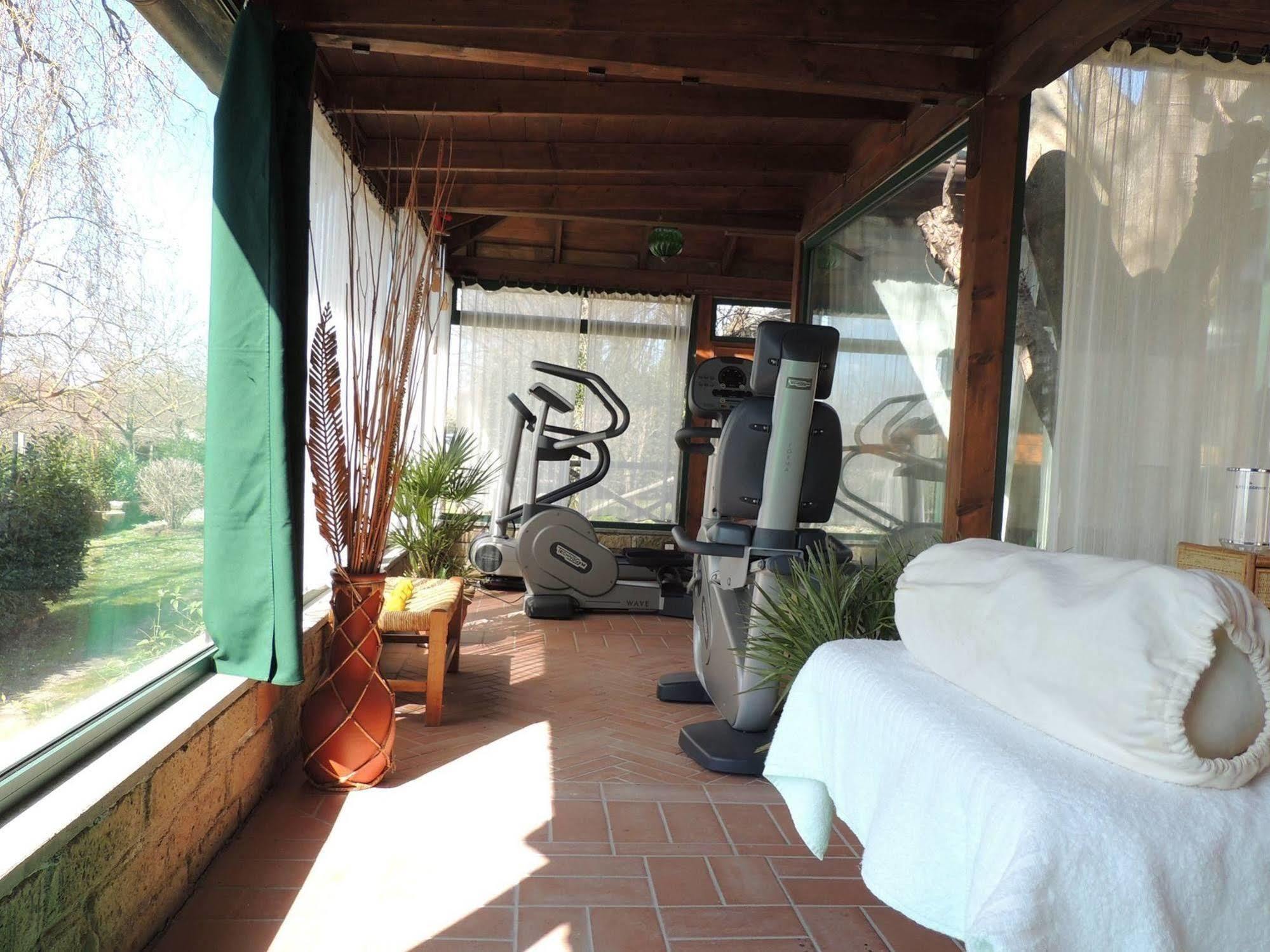 הוילה אנגוילרה סבציה Country Relais I Due Laghi מראה חיצוני תמונה