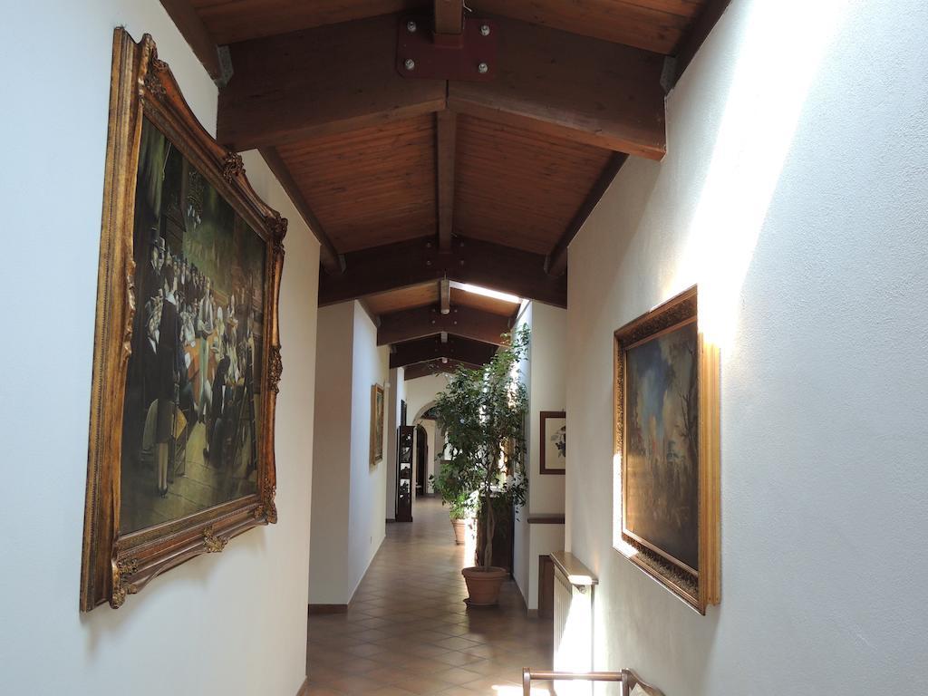הוילה אנגוילרה סבציה Country Relais I Due Laghi מראה חיצוני תמונה