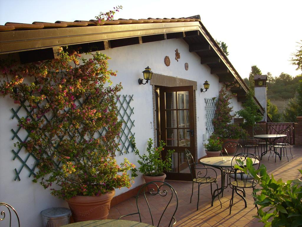 הוילה אנגוילרה סבציה Country Relais I Due Laghi מראה חיצוני תמונה