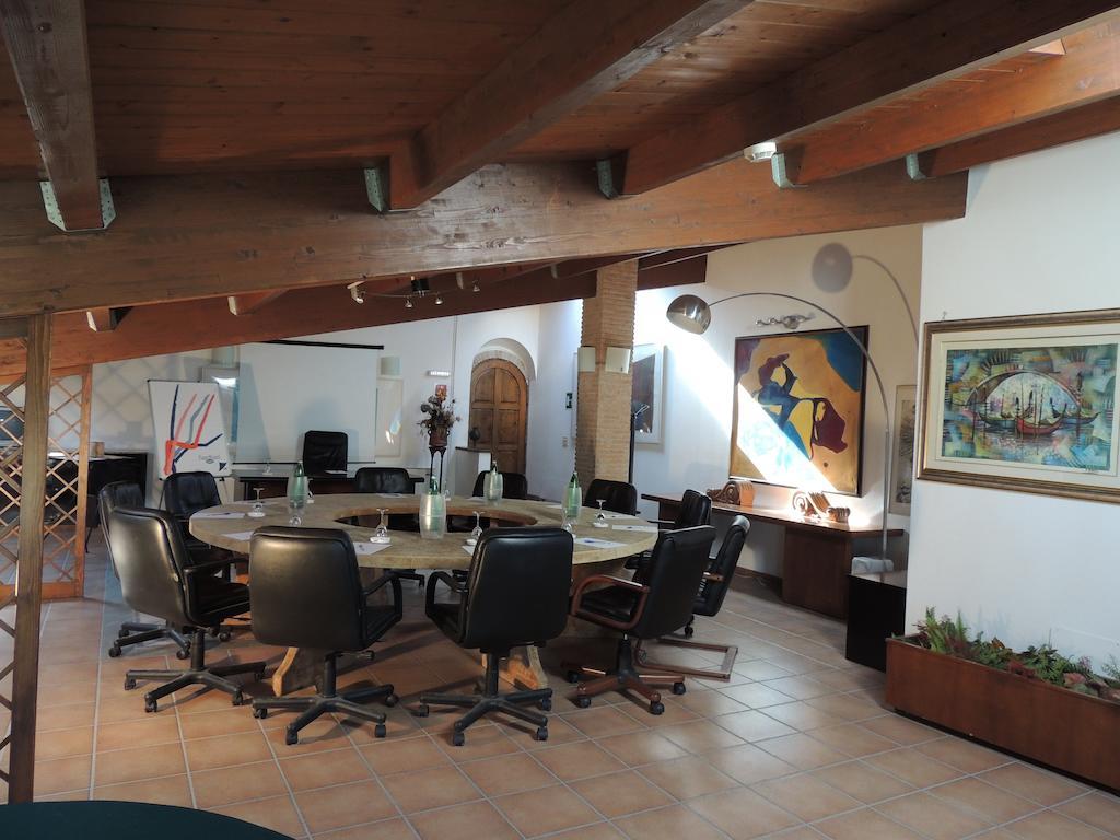 הוילה אנגוילרה סבציה Country Relais I Due Laghi מראה חיצוני תמונה